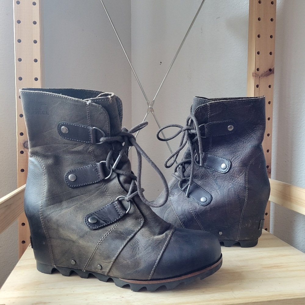 Sorel Joan of Arctic Wedge Brown Nubuck Leather 9